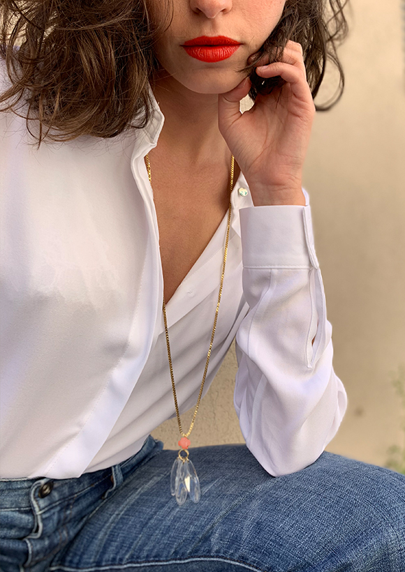 זהב+קורל-דוגמנית