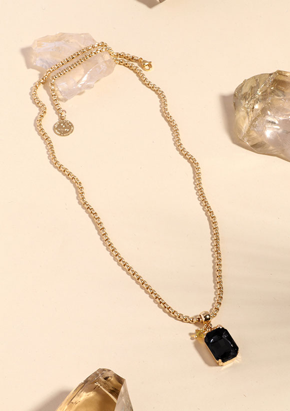 שרשרת-שנדליר-תליון-קריסטל-שחור-זהב