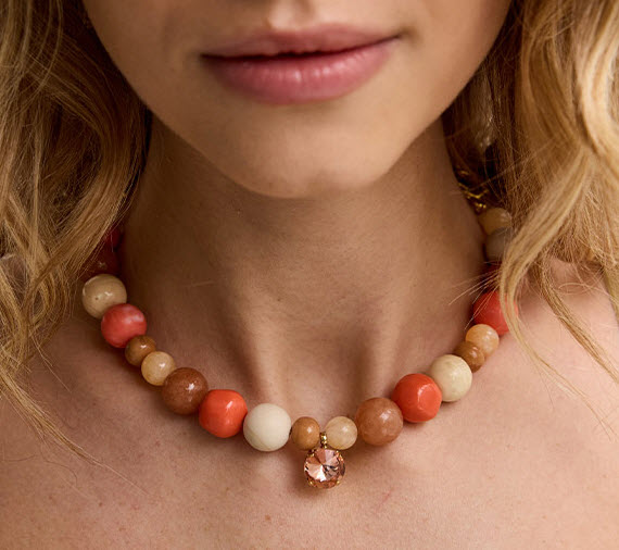 שרשרת צבעונית